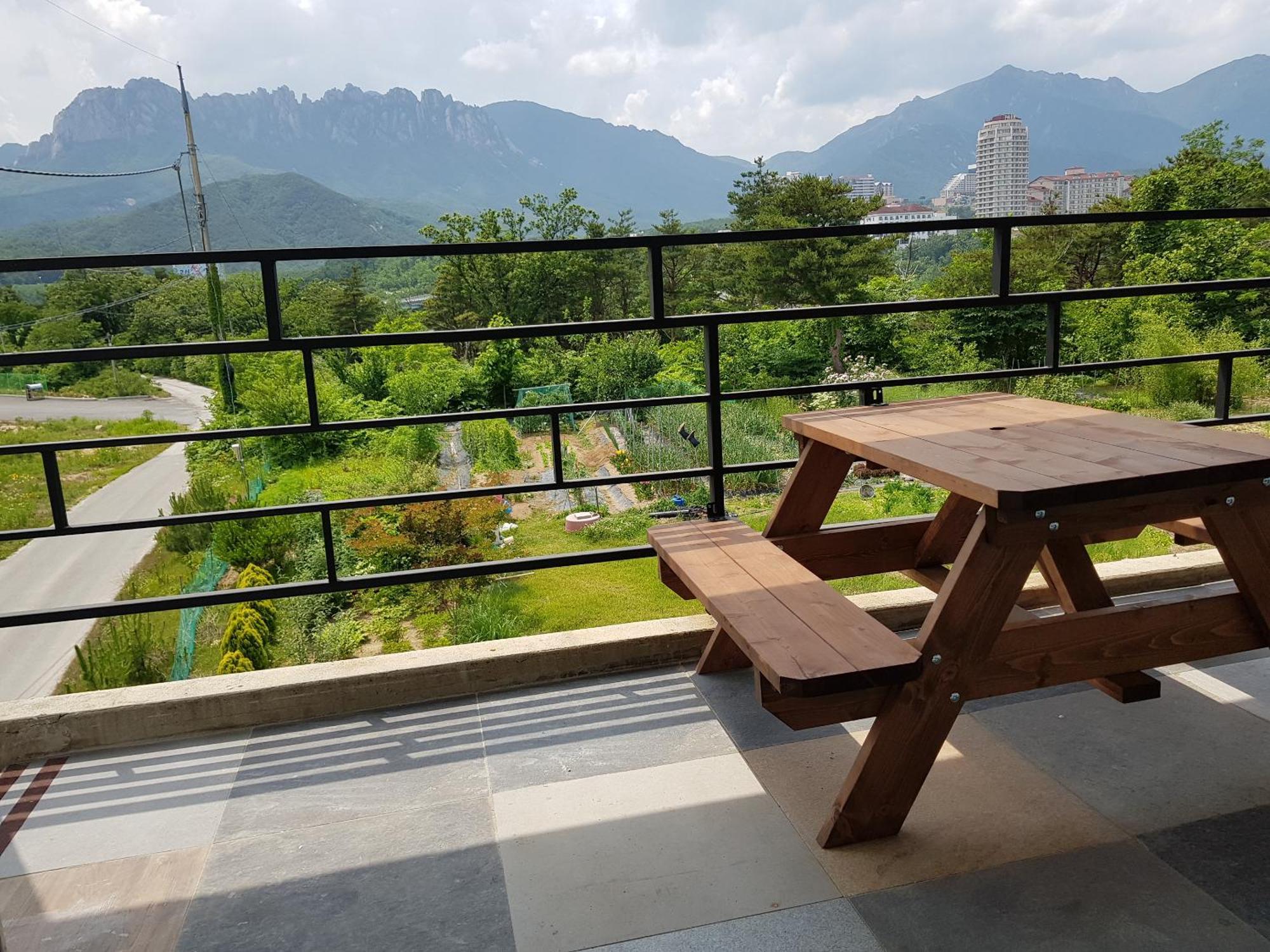 Gilson Guesthouse Sokcho Exterior foto
